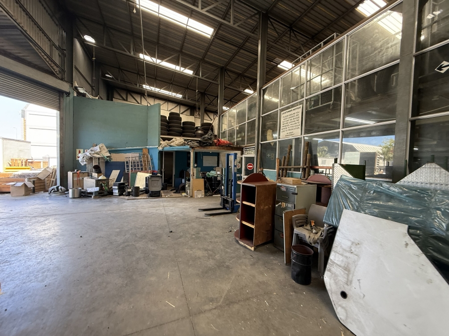 Commercial Property for Sale in Killarney Gardens Western Cape